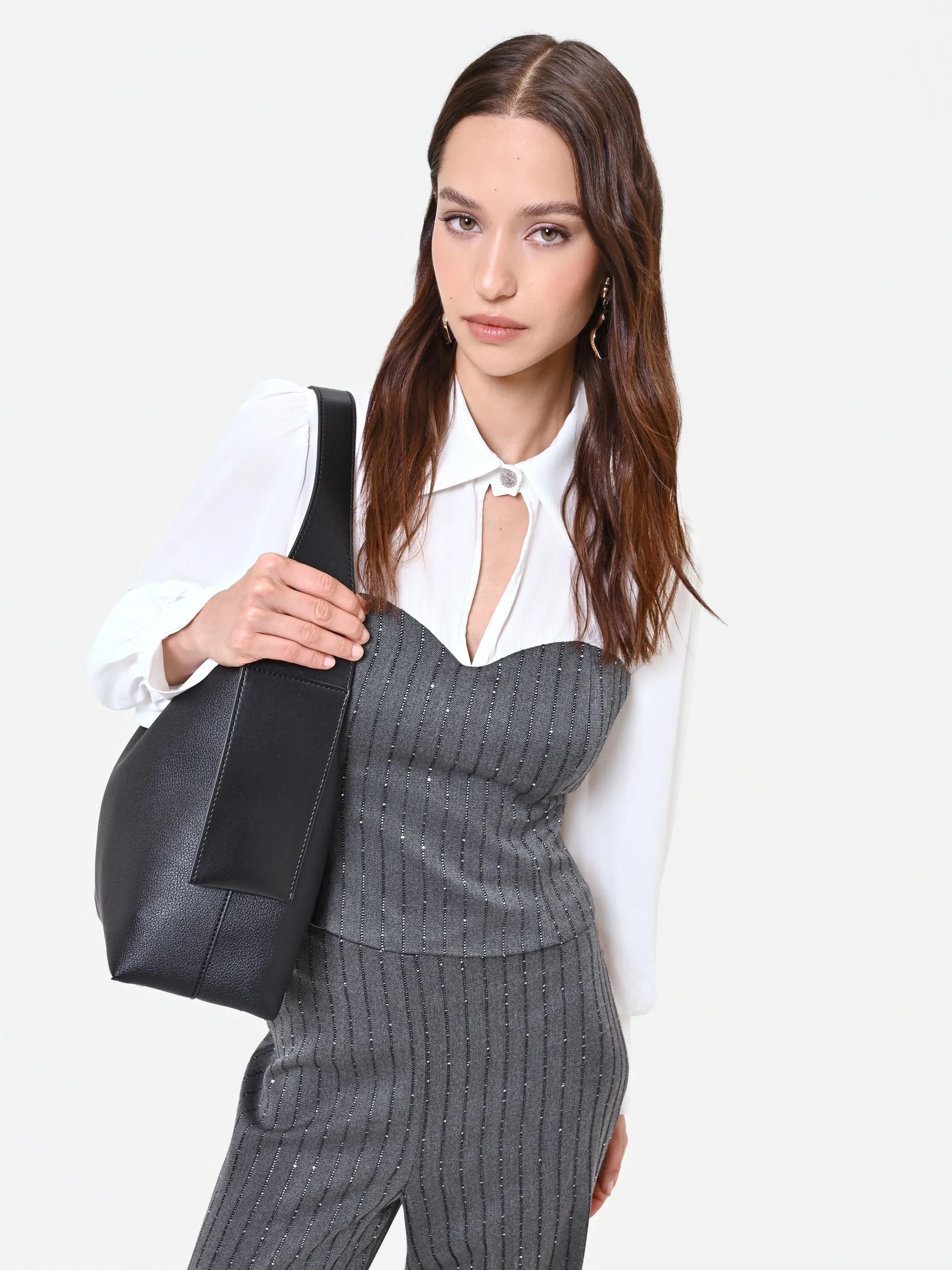 Blusa grigia con bustier gessato e paillettes - Image 6