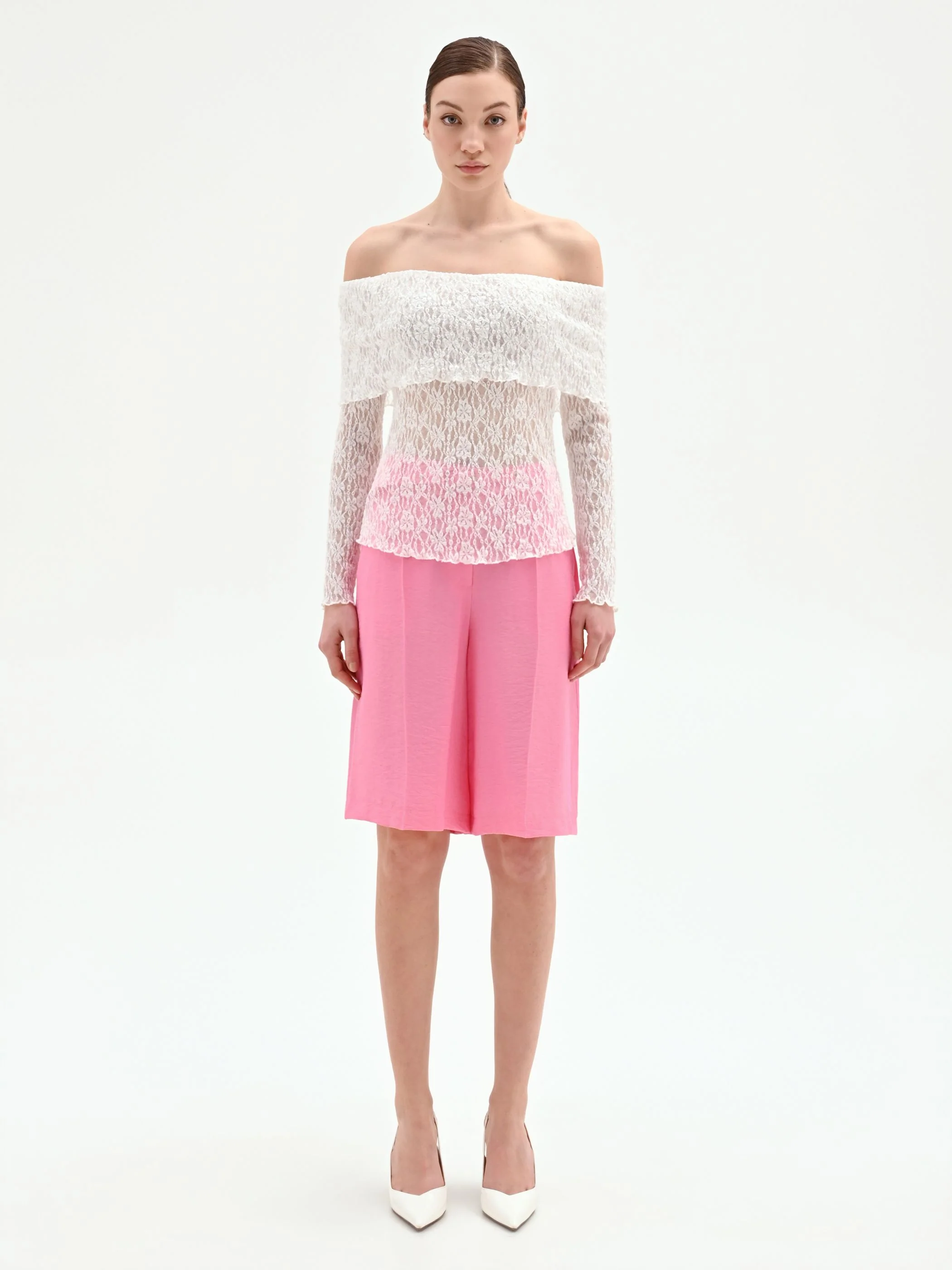 Blusa in pizzo panna bianco con spalle scoperte