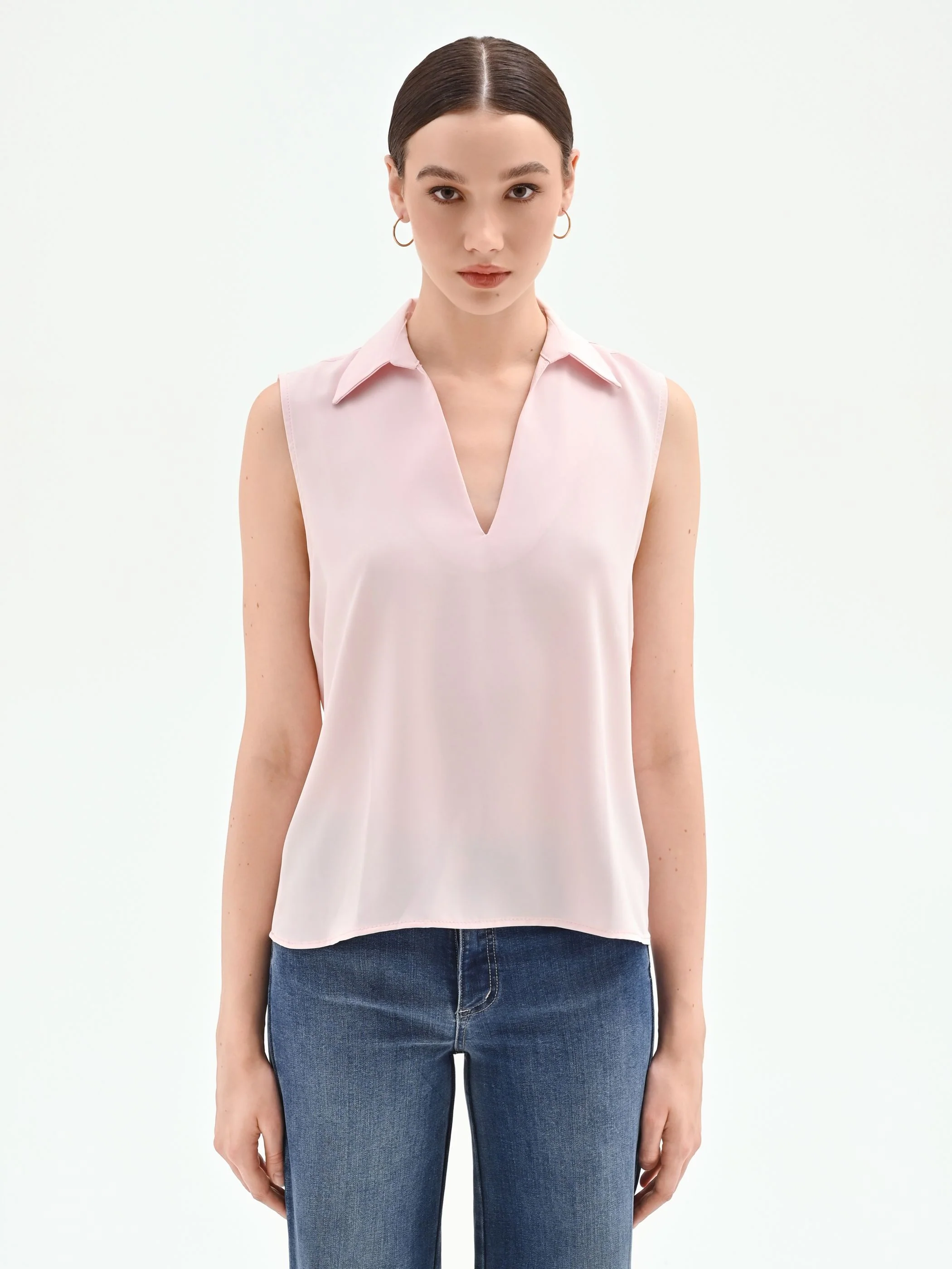 Blusa rosa pastello con collo a rever - Image 4