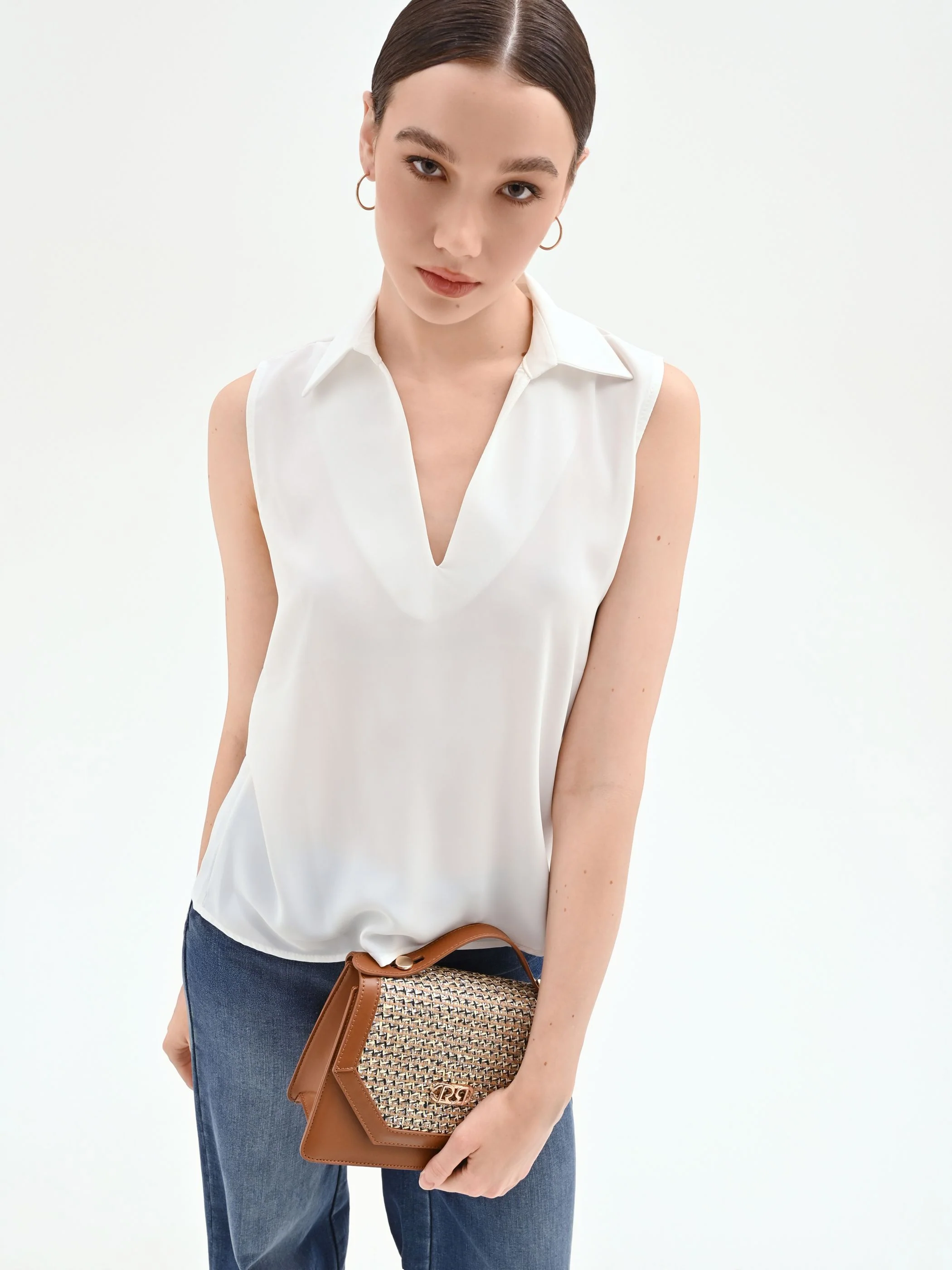 Blusa smanicata bianco panna - Image 6