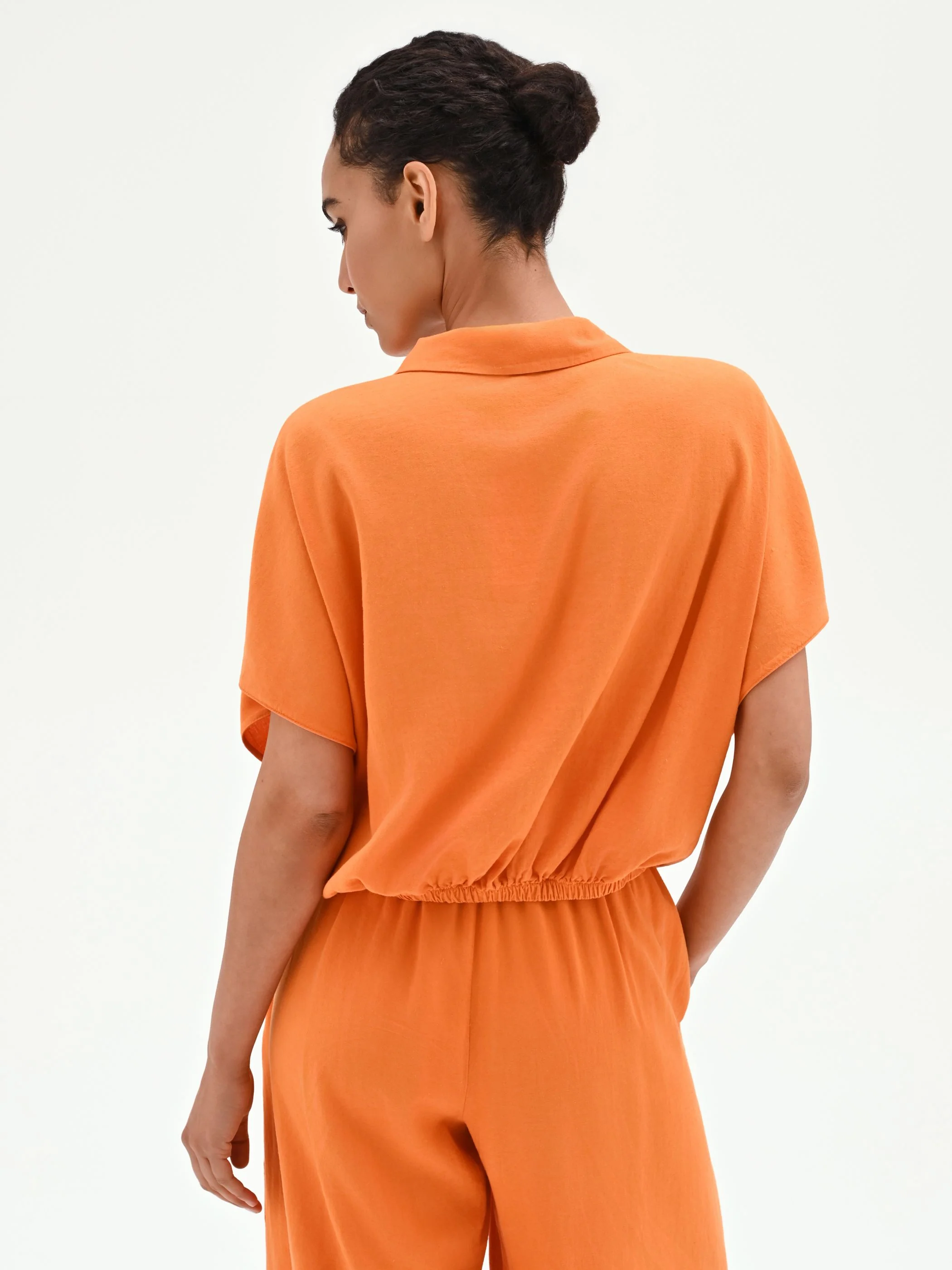 Camicia arancione in lino con nodo - Image 3
