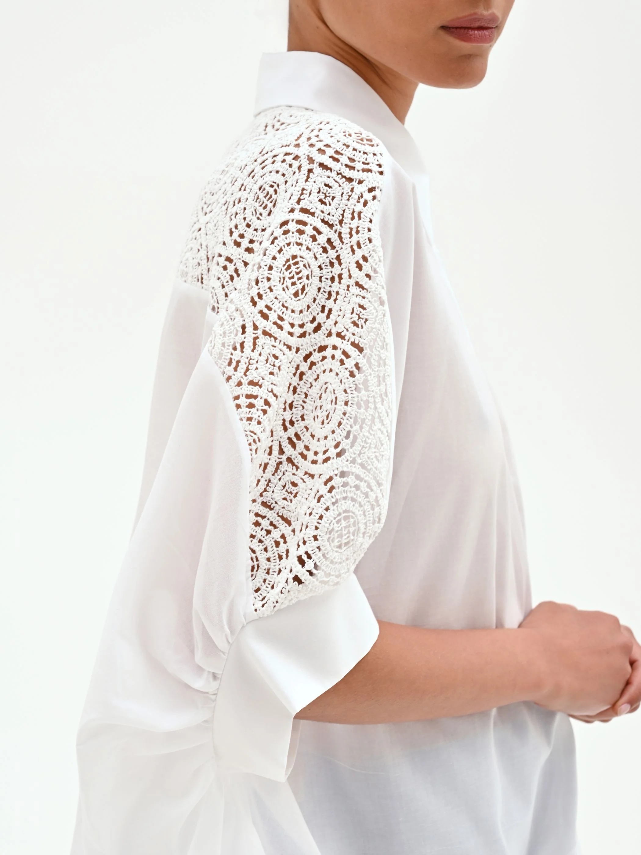 Camicia bianca e inserti in pizzo in cotone - Image 3