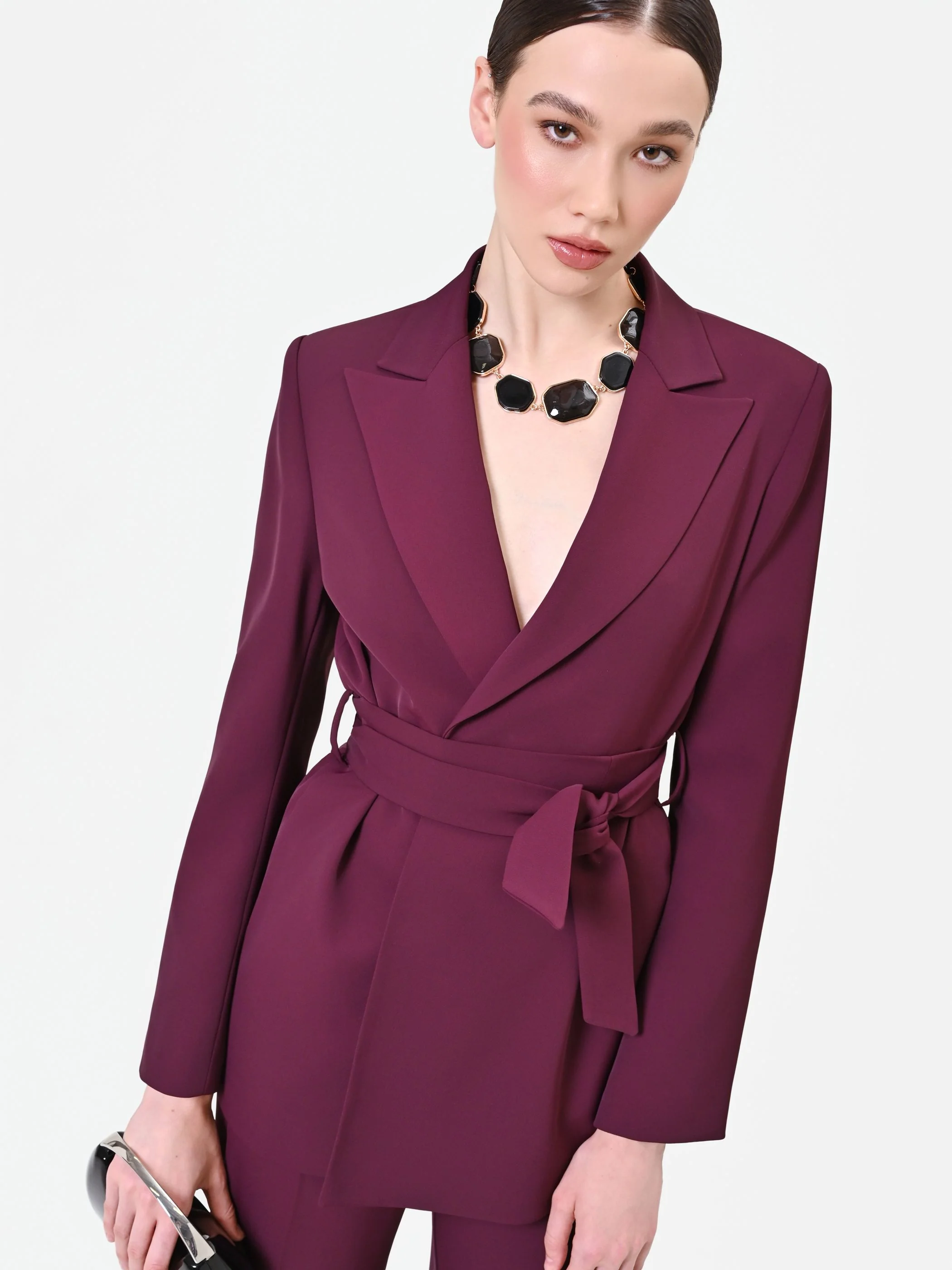 Giacca blazer bordeaux con cintura - Image 6