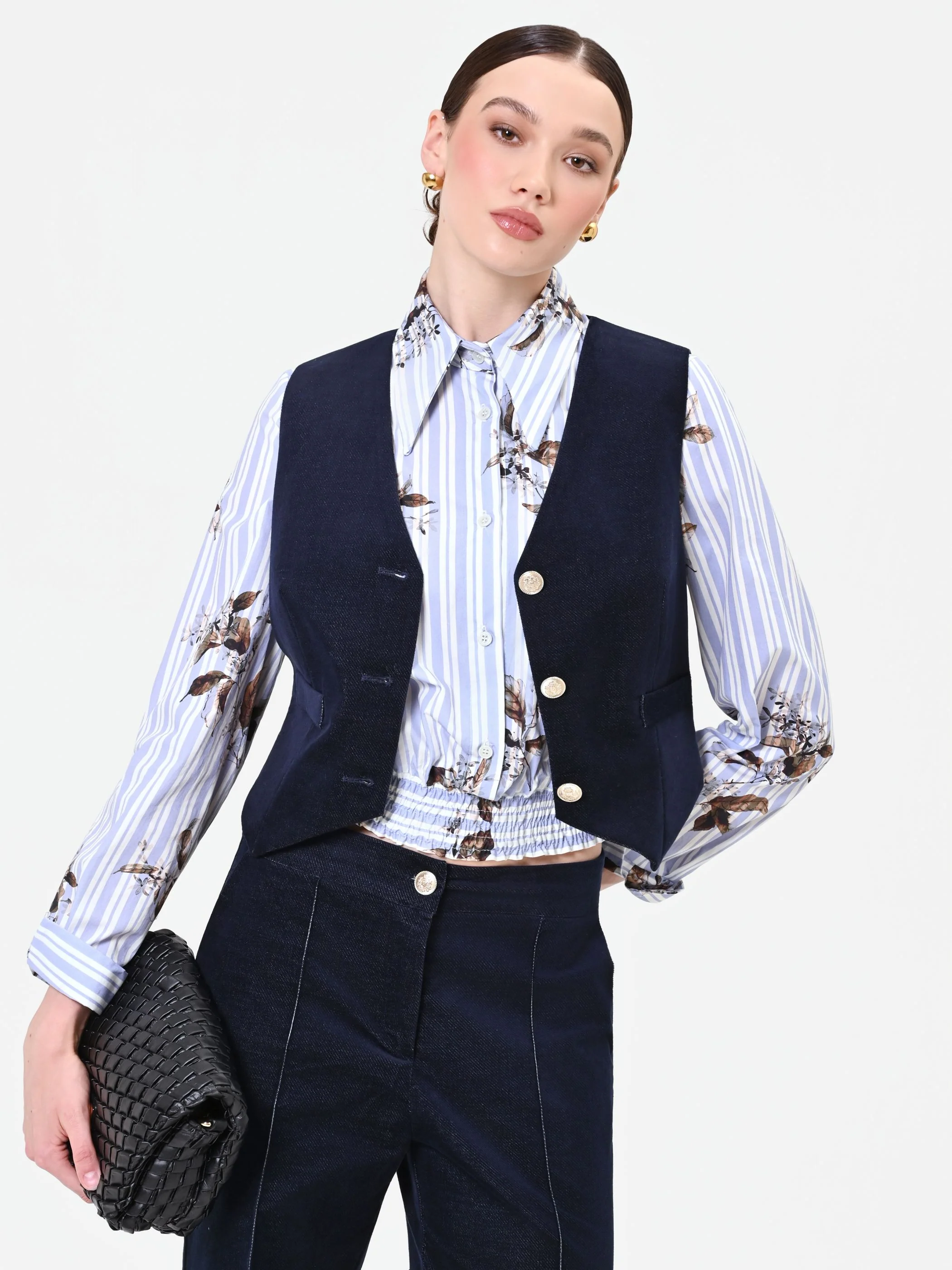 Gilet blu navy sagomato in velluto - Image 6