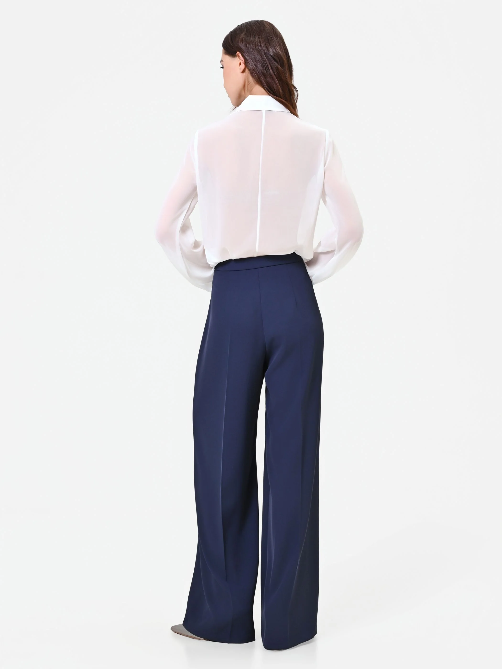 Pantalone a palazzo blu navy dalla linea fluida - Image 3