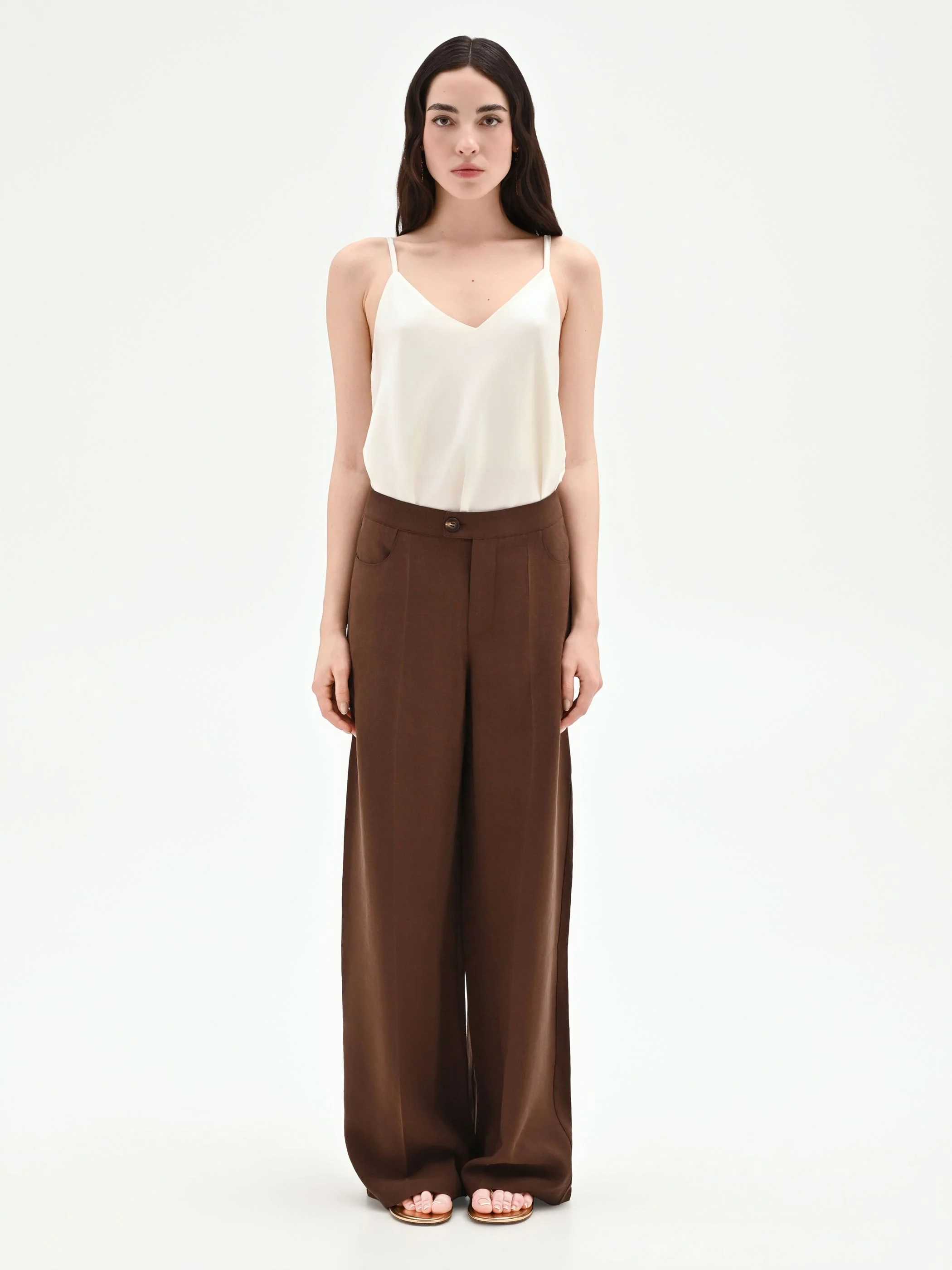 Pantalone cioccolato a palazzo con pinces
