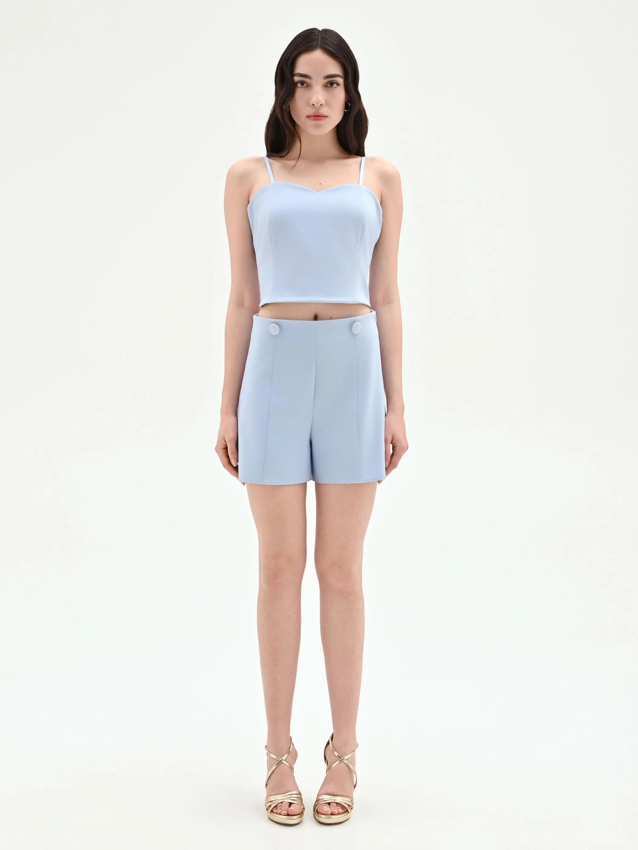 Pantalone corto cielo azzurro a vita alta