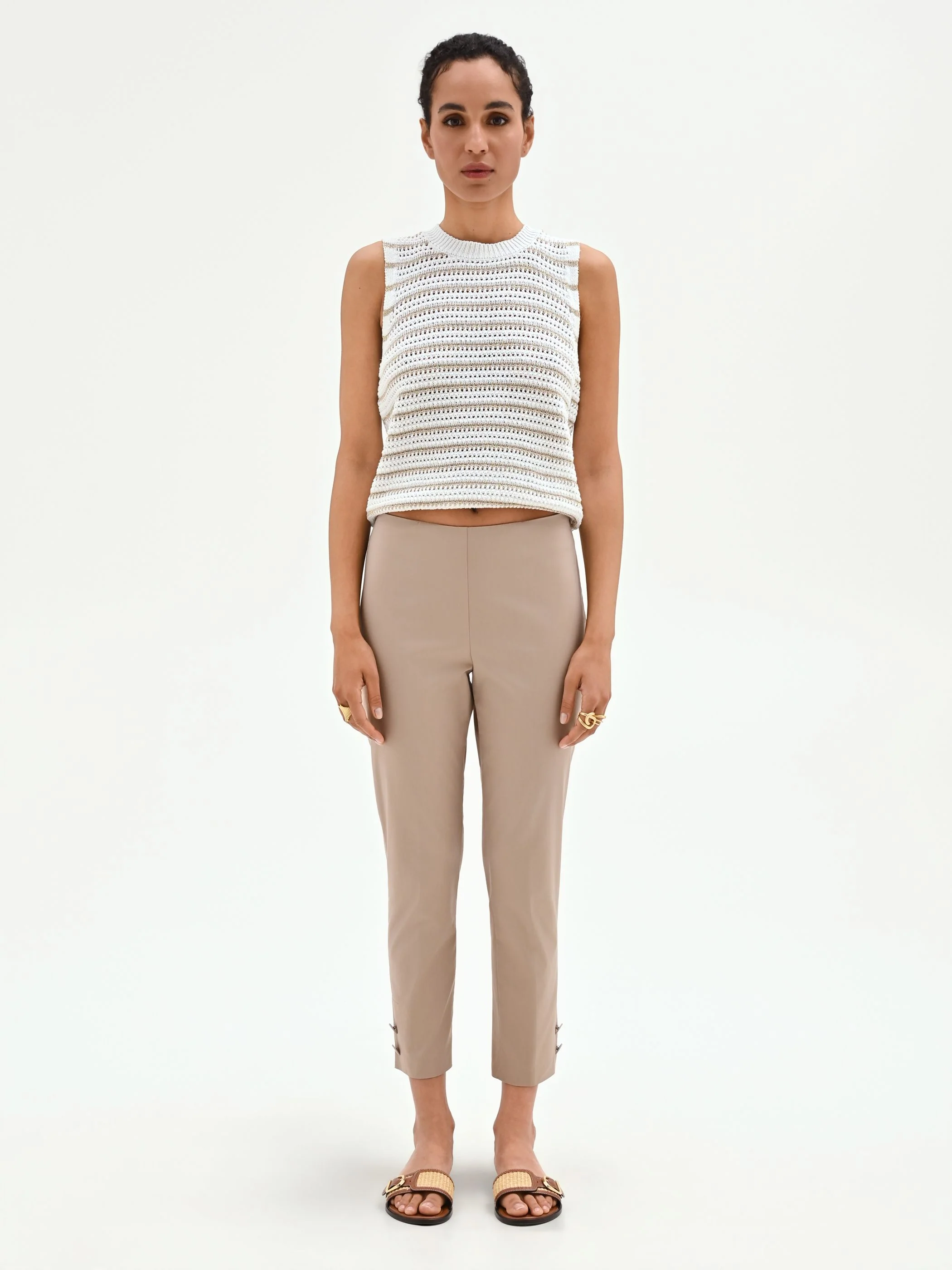 Pantalone cropped tortora beige con spacchi in raso di cotone