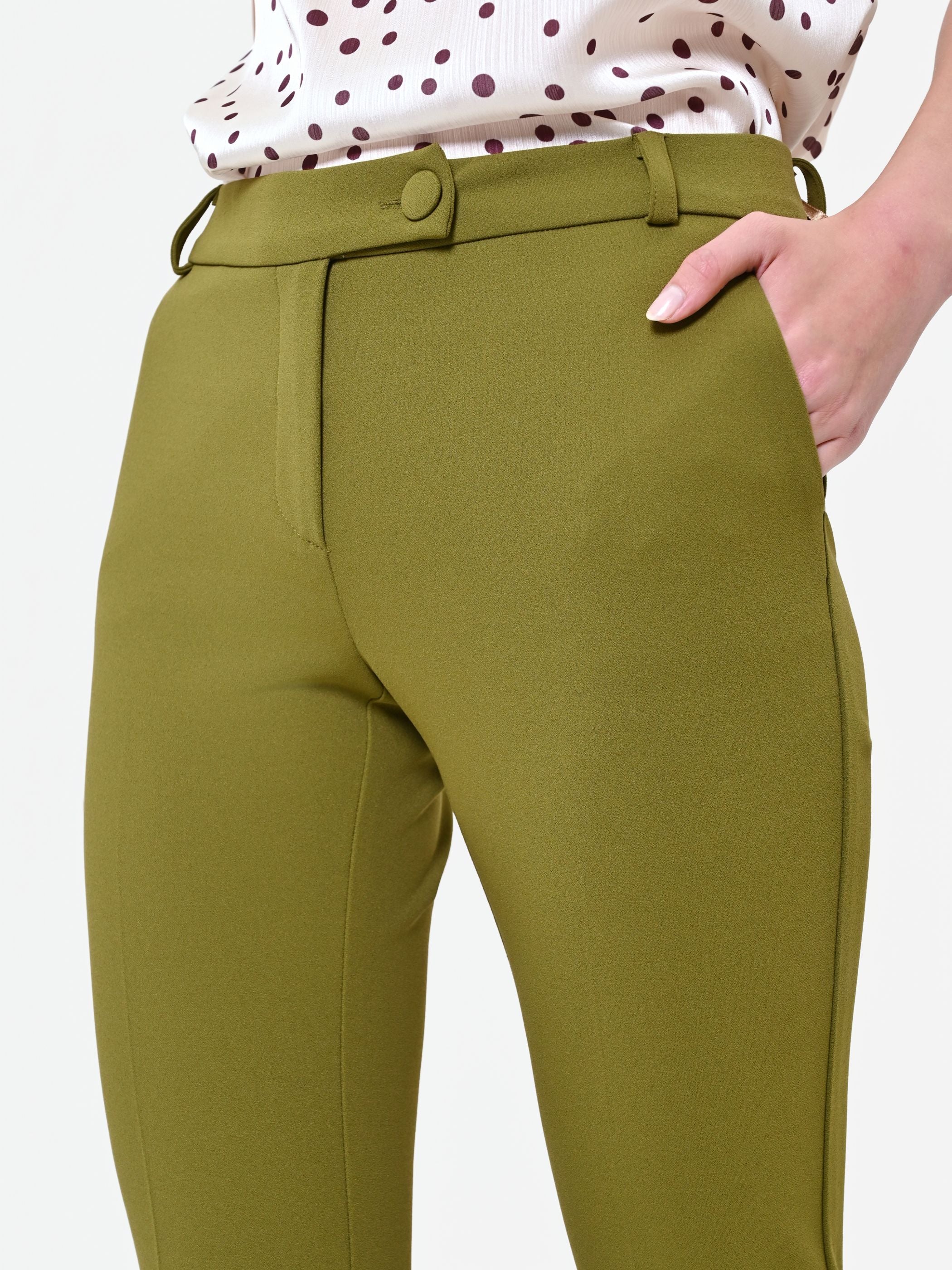 Pantaloni a sigaretta verde olio - Image 4