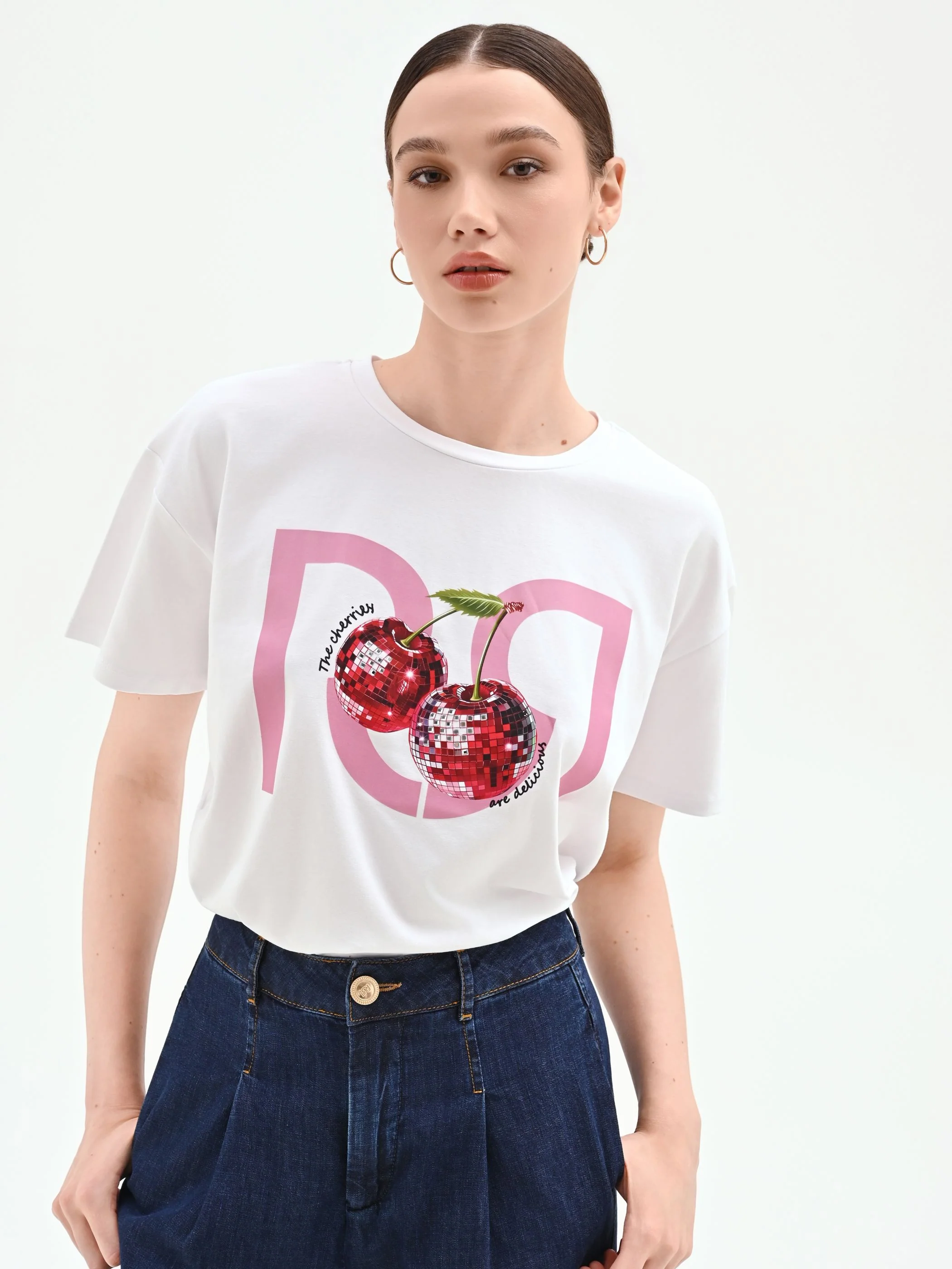 T-shirt bianca con stampa ciliegie - Image 6