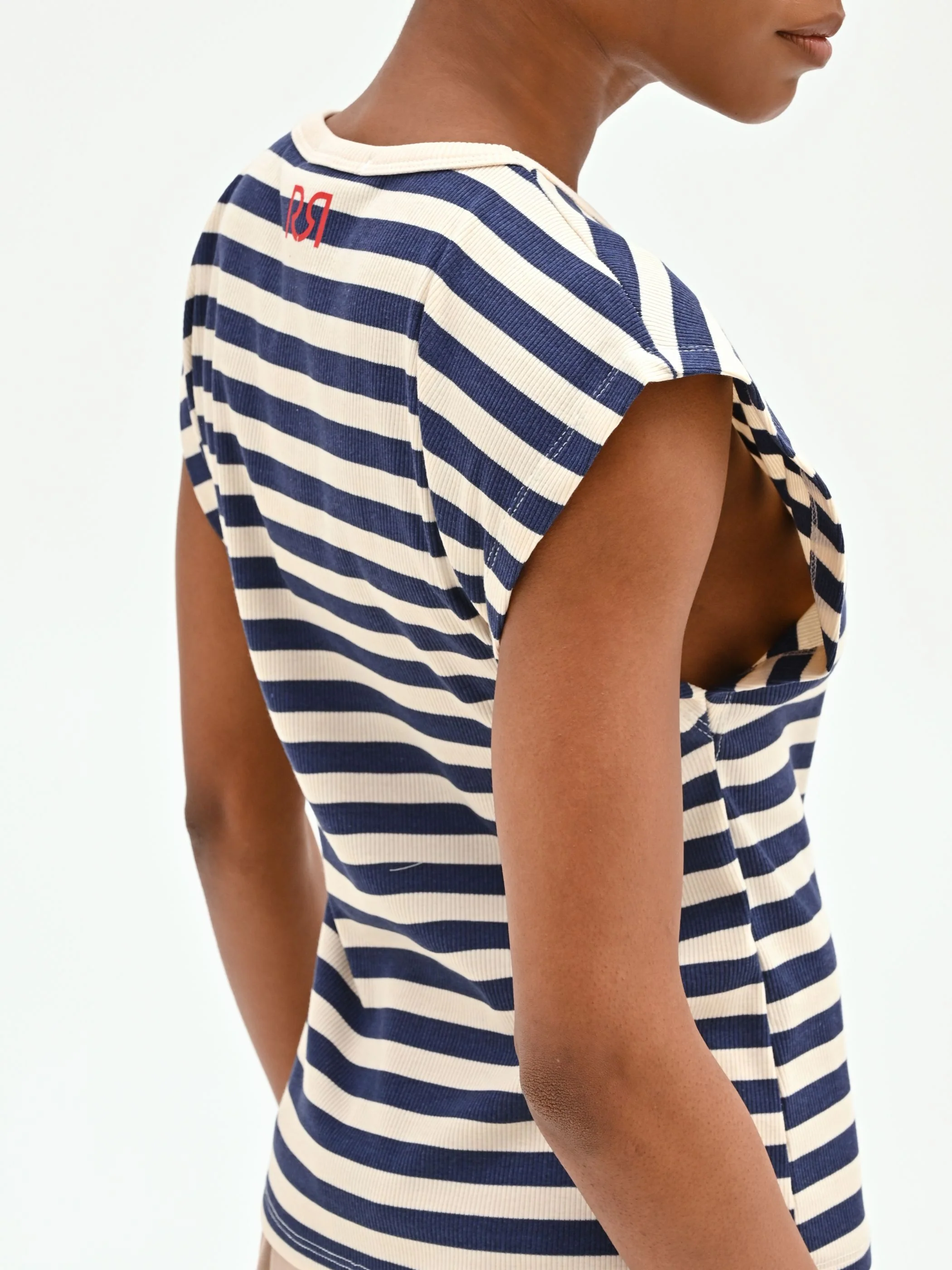 T-shirt in cotone a righe blu con spalla estesa - Image 2